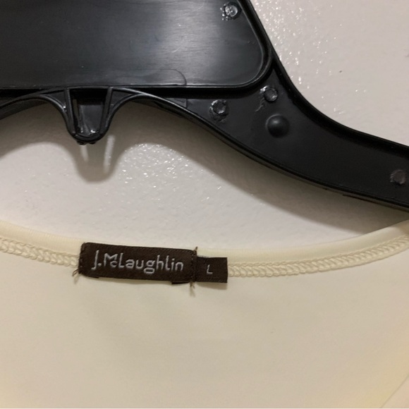 J McLaughlin Cream colored Catalina cloth three-quarter sleeve top size large - Picture 3 of 7